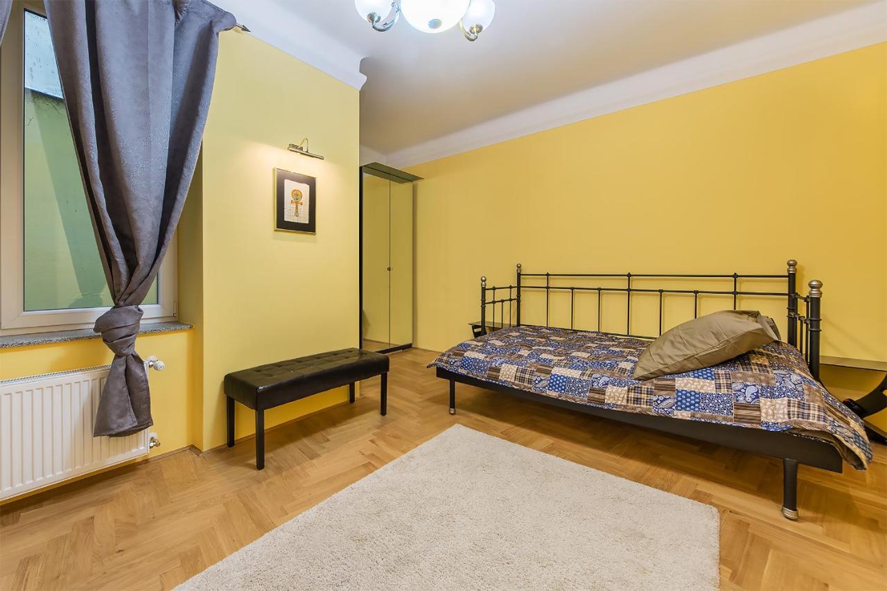 In Heart Of Prague - 2Br 2Ba Elegant Downtown Apt ภายนอก รูปภาพ